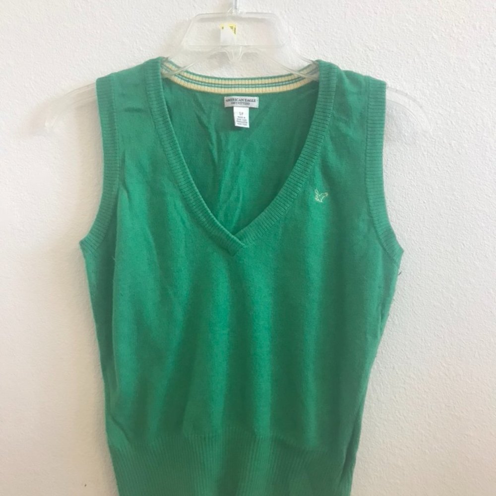American Eagle Green Vest
